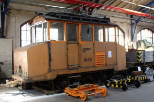 Schienenschleiftriebwagen 1035