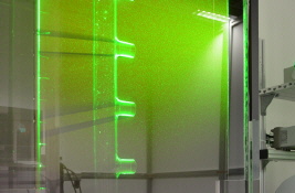 Wärmespeicher mit Schichtenlader als Plexiglas-Versuchsstand zur Untersuchung mit PIV/PLIF Versuchsstand