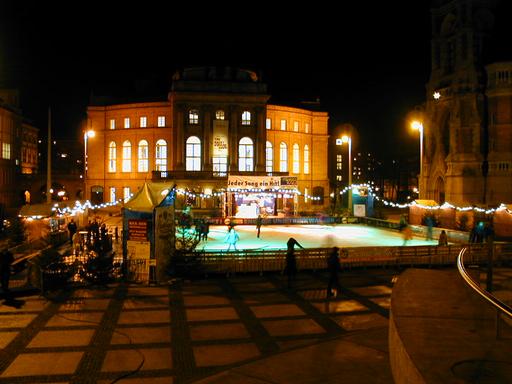 Theaterplatz am Abend 