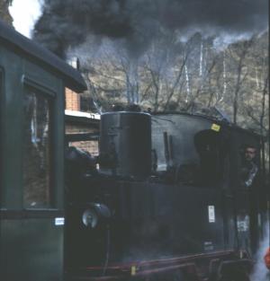 Abfahrtsbereite Museumsbahn in Jhstadt