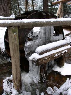 Wasserrad am Abenteuerpfad