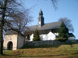 Kirche mit Tor