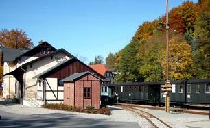 Schmalspurbahnmuseum Rittersgrn im Herbst