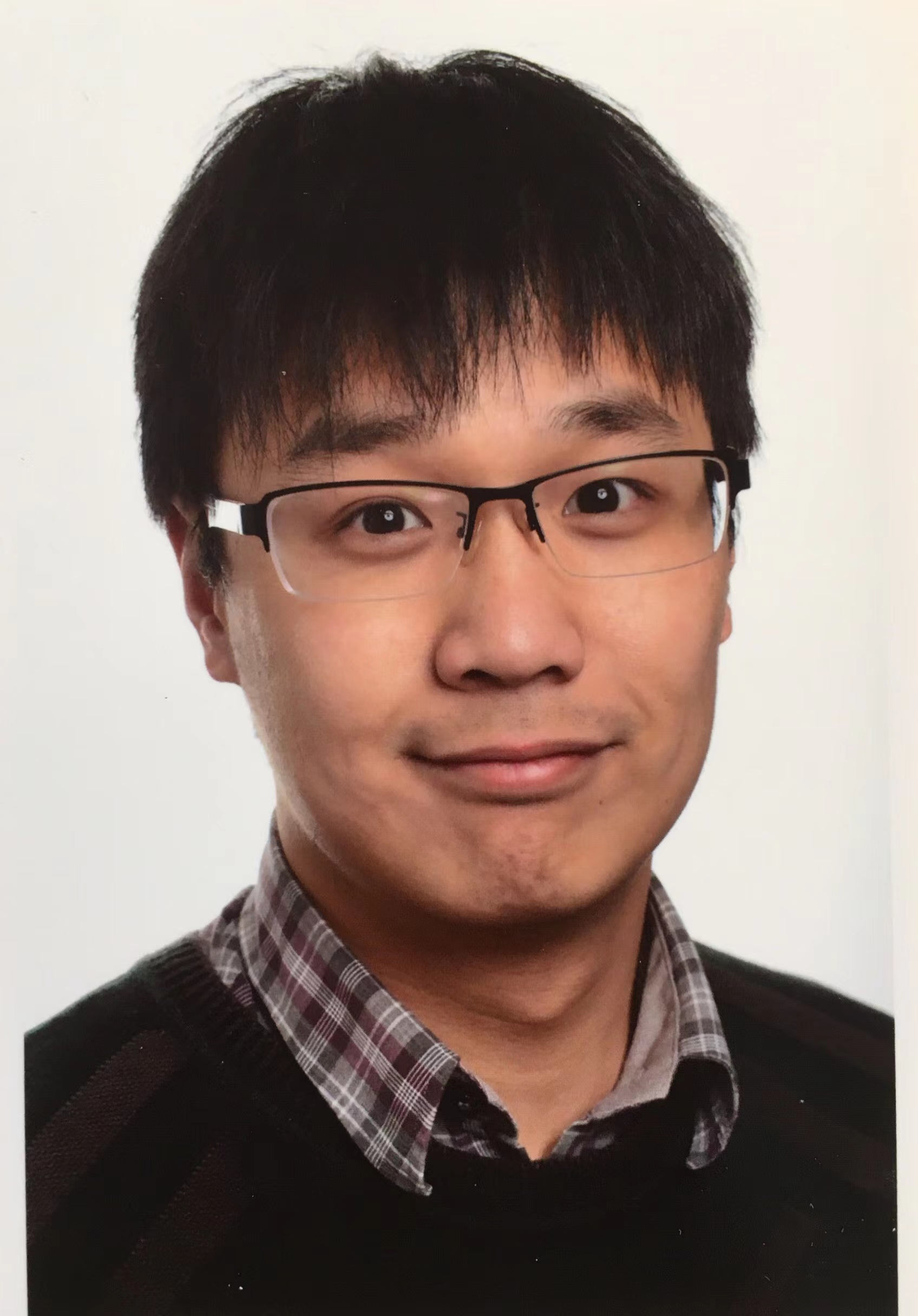 Portrait: Dr. Zheng Hu