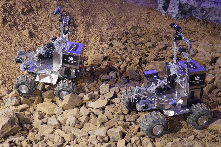 Roboter beim SpaceBot Cup 2013