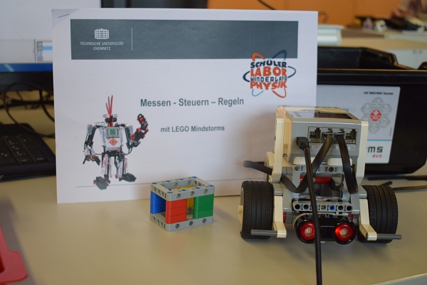 Ein Lego Roboter