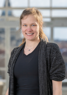 Portrait: Ann-Kathrin Harsch