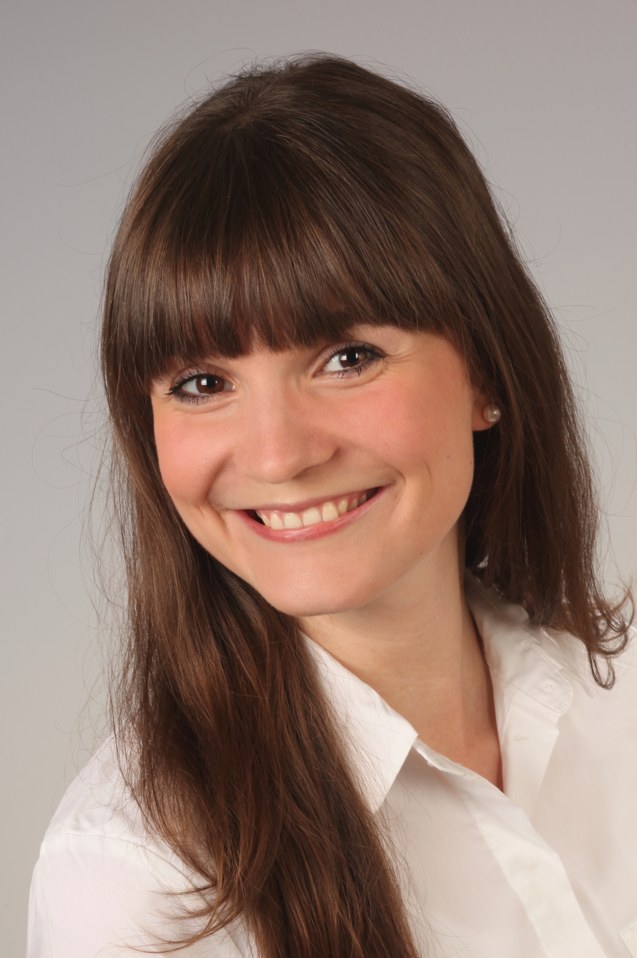 Portrait: Dr. Ann-Christin Hensch