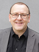 Portrait: Dr. Uwe Dombeck