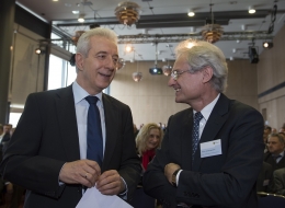 Ministerpräsident Stanislaw Tillich und Prof. Dr. Henning Kagermann, Präsident acatech – Deutsche Akademie der Technikwissenschaften (r.) (Foto: Rietschel)