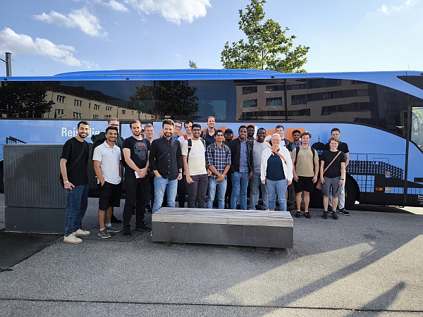 Teilnehmer der Exkursion zur Porsche Leipzig GmbH vom 03.07.2025