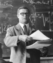 Prof. Trumpold in der Vorlesung