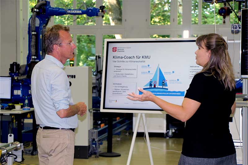 Das Mittelstand-Digital Zentrum Chemnitz unterstuetzt kleine und mittlere Unternehmen aus Sachsen bei der Digitalisierung.