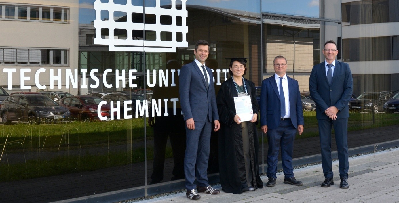 Prof. Dr. Martin Dix (TU Chemnitz), Frau Yingying Zhang, Prof. Dr. Uwe Mahn (Hochschule Mittweida), Prof. Dr. Michael Groß (TU Chemnitz) / Quelle: TU Chemnitz/Katja Klöden