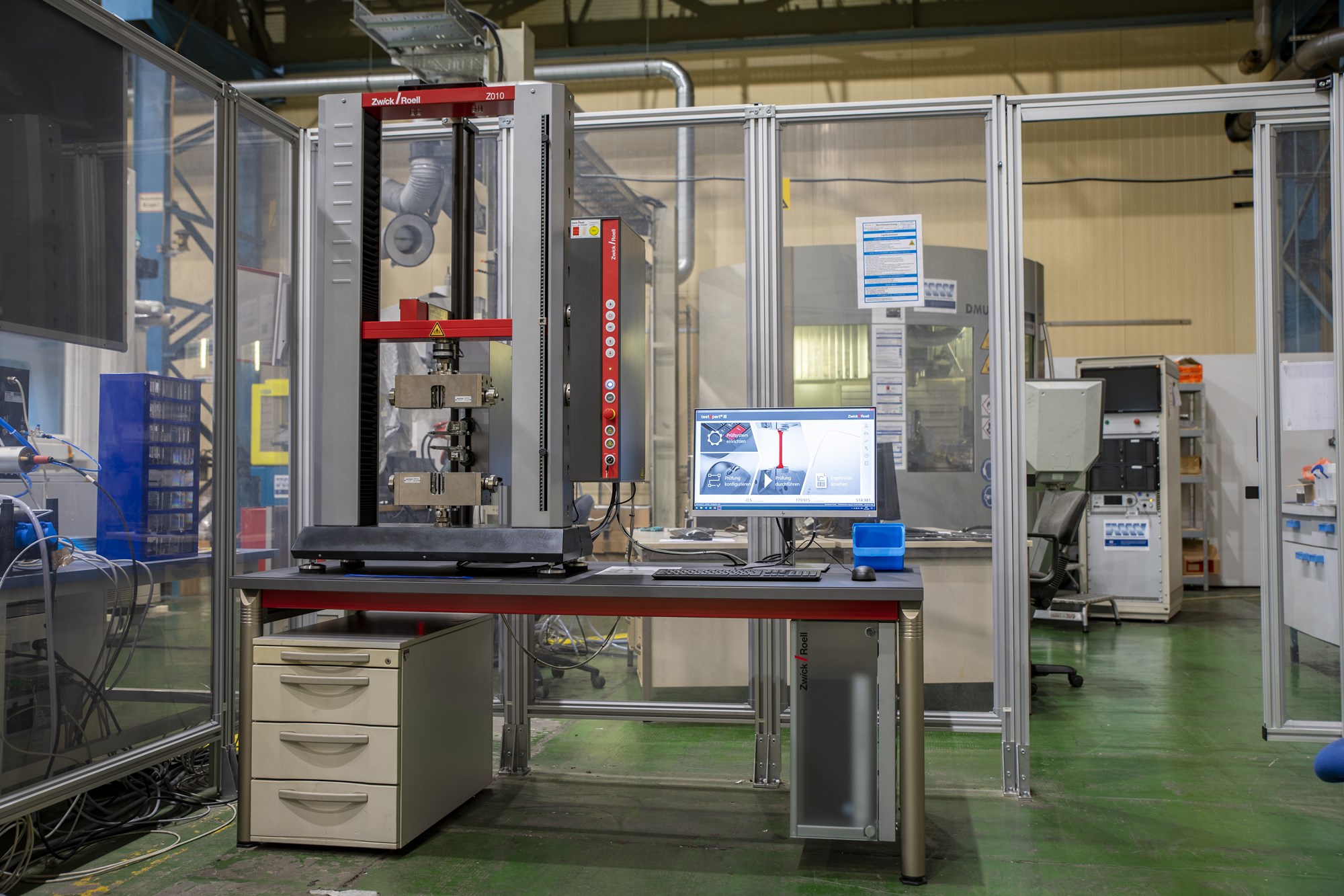 Quasistatische Zugversuchsanlage Zwick ProLine 10 kN des Unternehmens Zwick/Roell
