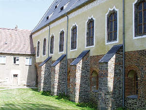 Konversenhaus von Westseite