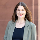 Portrait:   Dr. Sarah Lutz