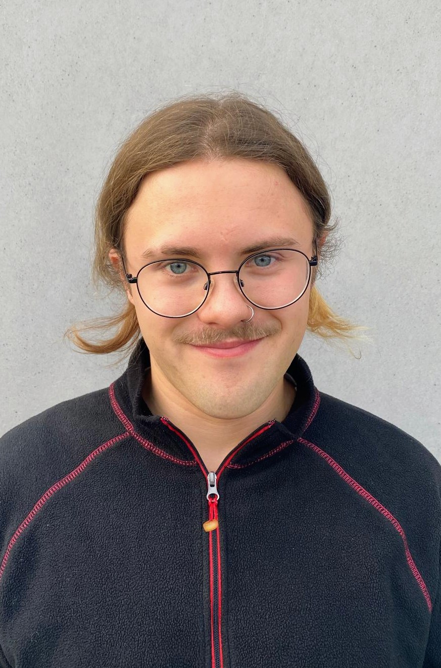 Portrait:   Jason Niklas Hiestermann