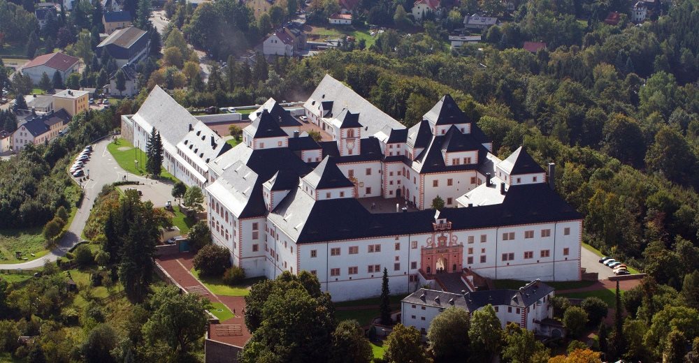picture of Castle Augsutusburg