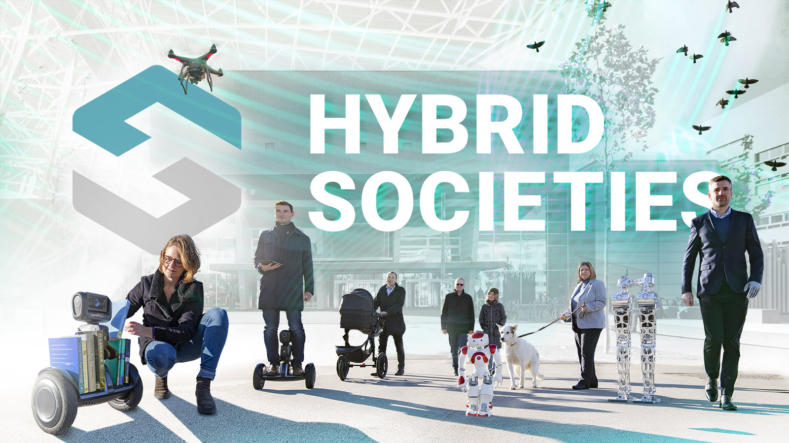 Symbolfoto SFB1410-Hybrid Societies, mehrere Personen und Roboter auf dem Campus