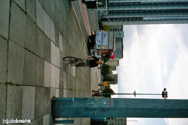 640x480/imm031_32.jpg