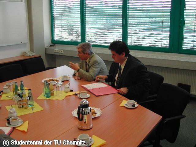 640x480/VertragSemesterticket-05.JPG