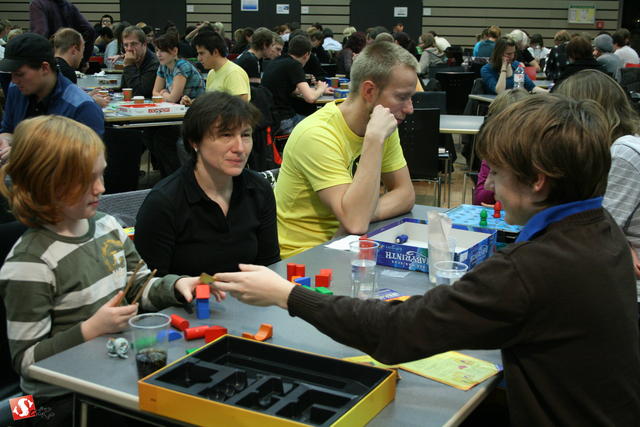 640x480/18-SPIELENmitVIELEN2010.jpg
