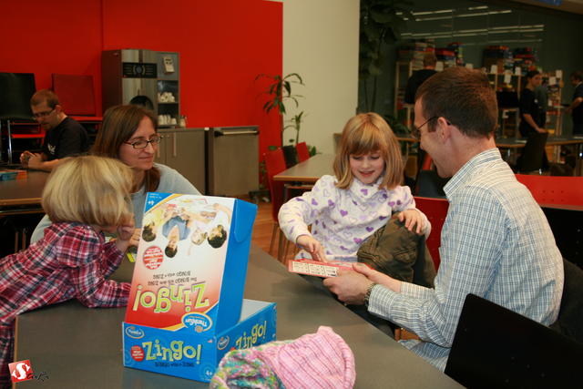 640x480/4-SPIELENmitVIELEN2010.jpg