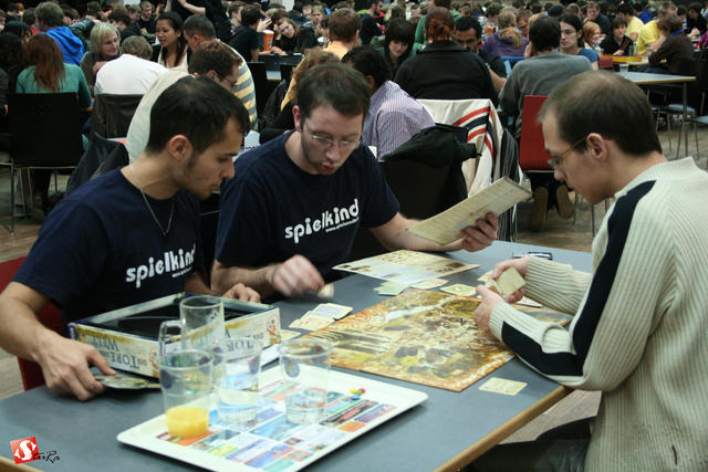640x480/orga-team3.jpg