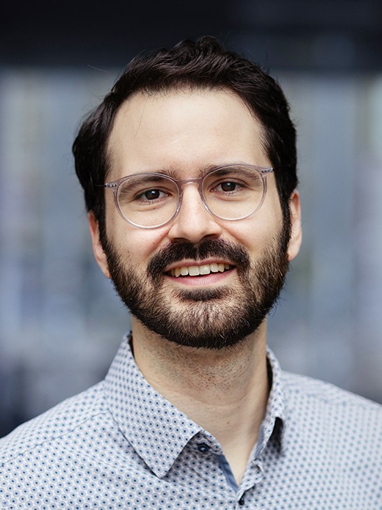 Portrait: Jonathan Apell