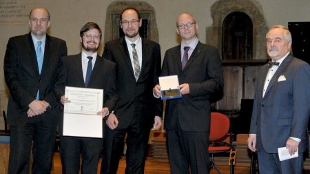Die Preisverleihung an die drei Autoren in der Betlehem-Kapelle in Prag.