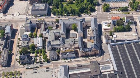Luftbild des Universitätsteils Straße der Nationen 62.