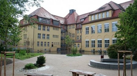 Schulgebäude des Johannes-Kepler-Gymnasiums
