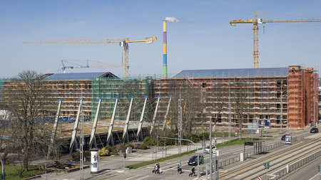 Im Gebäude der "Alten Aktienspinnerei" am Busbahnhof entsteht die neue Universitätsbibliothek.
