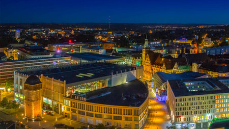 Die Innenstadt von Chemnitz zur blauen Stunde. 