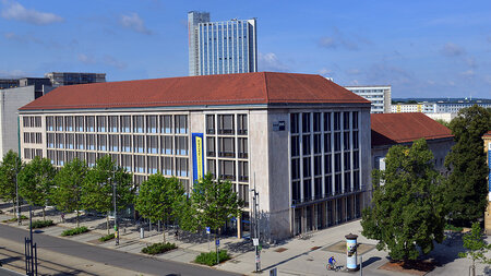 Blick auf ein Gebäude.