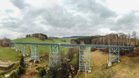 Eisenbahnbrücke im Erzgebirge