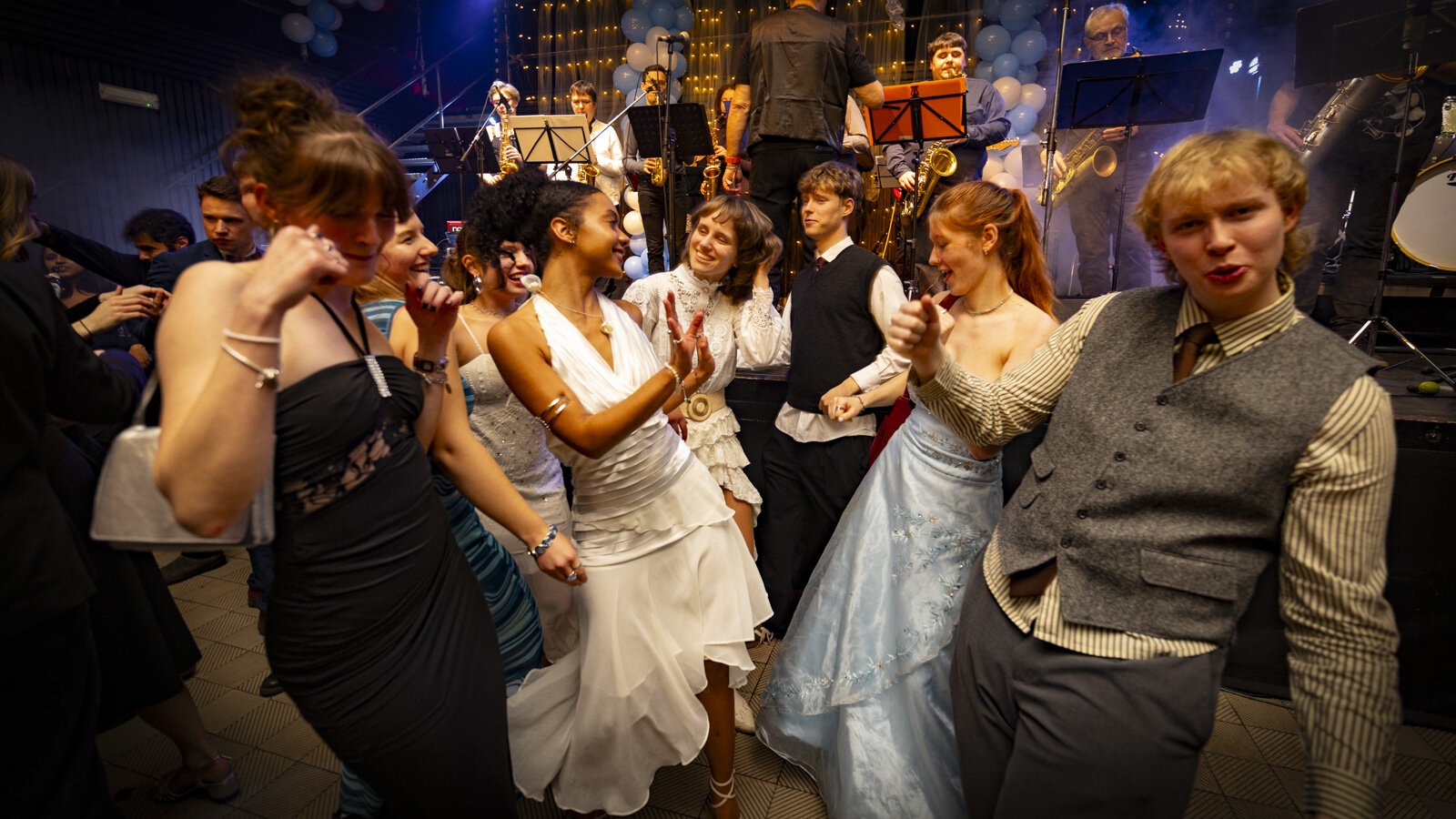 Stimmungsvolle Ballnacht im Kulturbahnhof