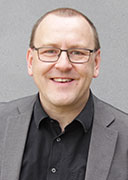 Portrait: Dr. Uwe Dombeck