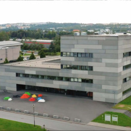 Luftbild des Physikgebäudes