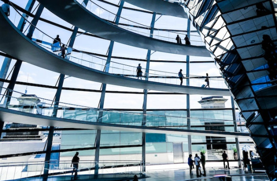 Kuppel des Reichstagsgebäudes in Berlin