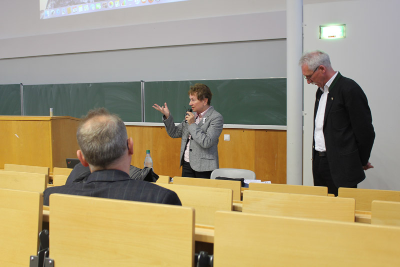 After her presentation Prof. Dr Brigitte M. Jockusch answered questions of the audience
